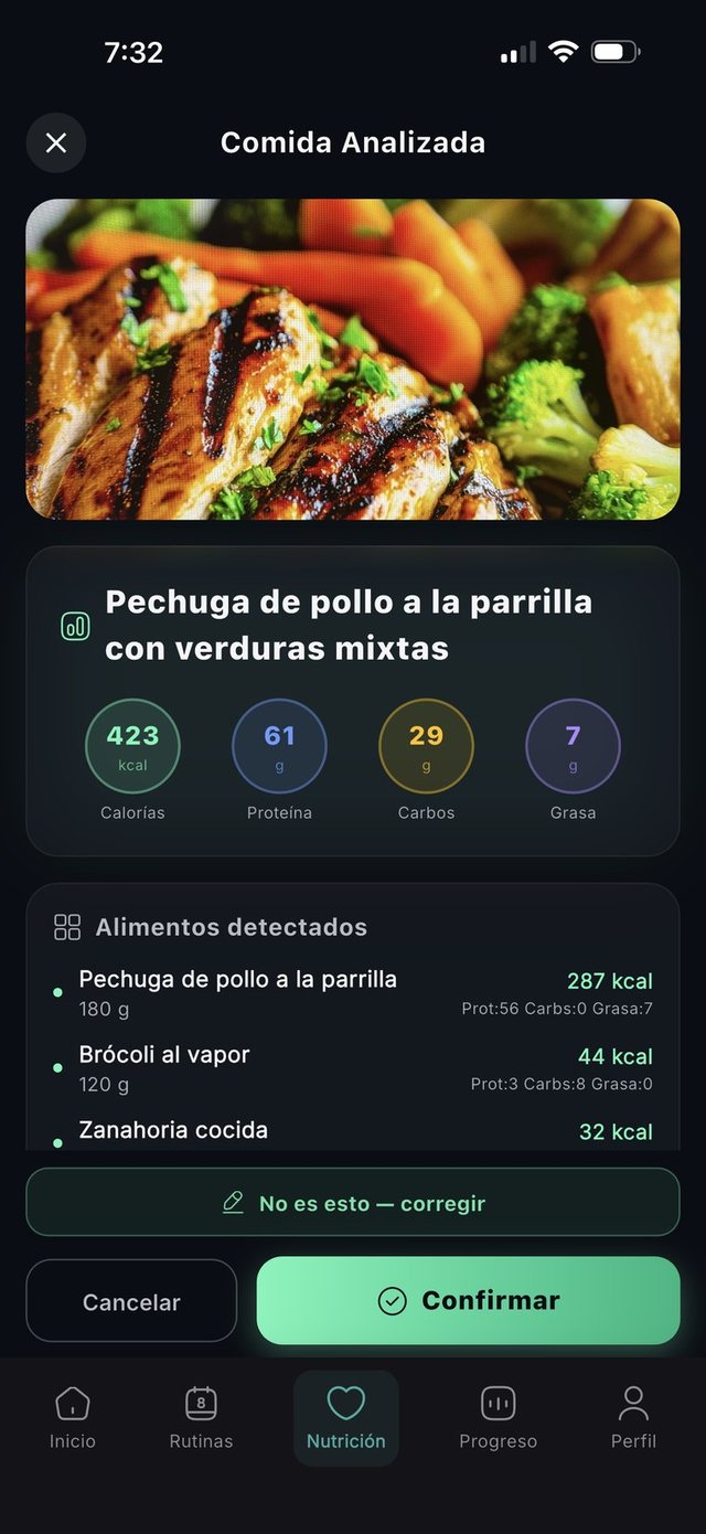 Comida analizada por foto con calorías y macros